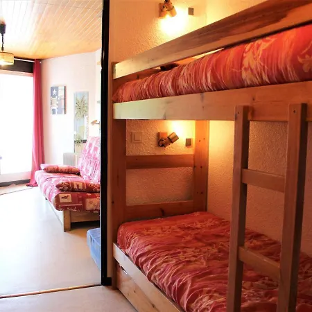 Cosy A Avec Balcon, Proche Pistes Et Commerces, Parking Inclus - Fr-1-330b-38 * Vars (Hautes-Alpes)